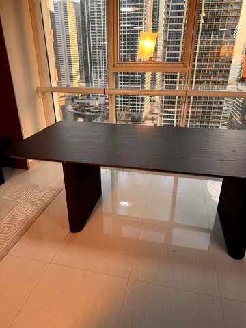 Premium solid wood table