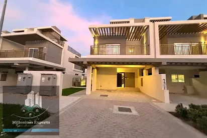 Brand New | 3BR Corner | Close Kitchen | Rooftop Access | Ready To Move
