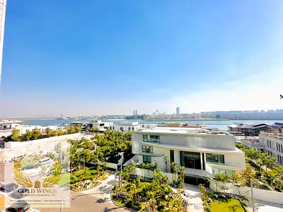 LUXURY 1BR WITH BALCONY AND READY TO MOVE