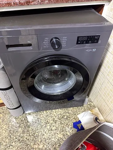 LG Front Load Washing Machine - 8kg, Excellent Working Condition