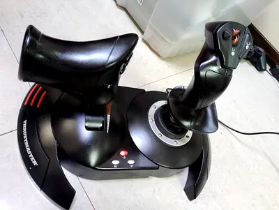 Flight simulator