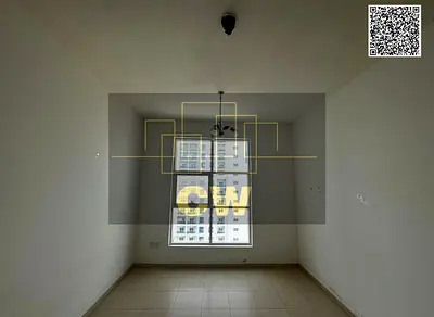 ONE BHK FOR SALE 350K WITH PARKING