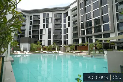 Top floor | Pool view | Handover now