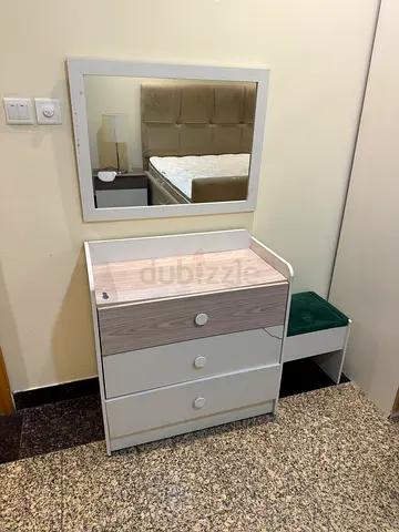 Small White Dressing Table with Mirror and 3 Drawers