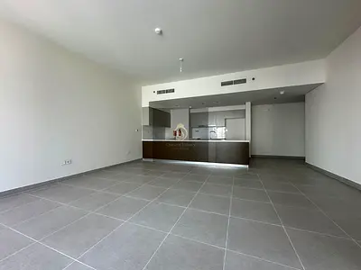 شقة غير مفروشة بثلاث غرف نوم + غرفة للخادمة | تصميم فاخر | برج فورتي 1 | وسط مدينة دبي