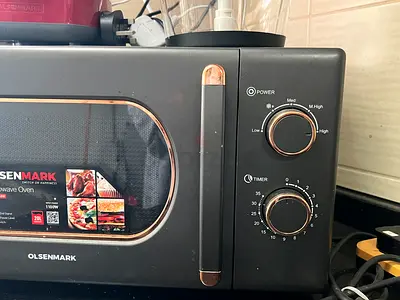 Olsenmark Compact Microwave Oven - Good Working Condition