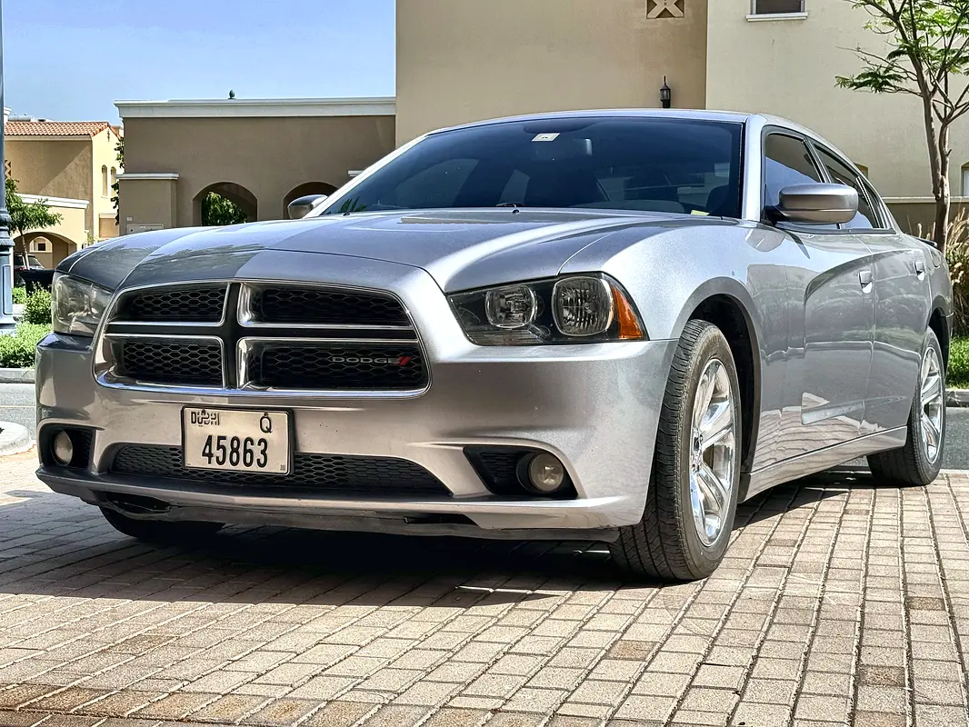 Dodge Charger 2014 — photo 1 of 13