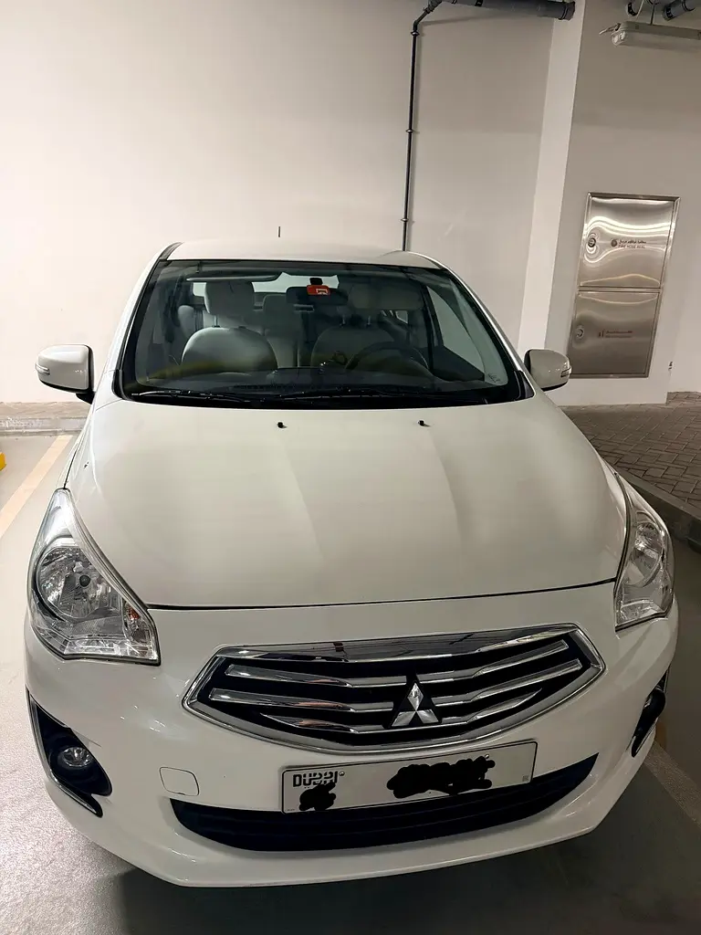 Mitsubishi Attrage 2019 — photo 1 of 5