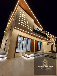 Prime location - view - Upscale accommodation - 24-hour security - Reasonable prices