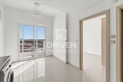 Modern Apt | Ready to Move in | Well Maintained