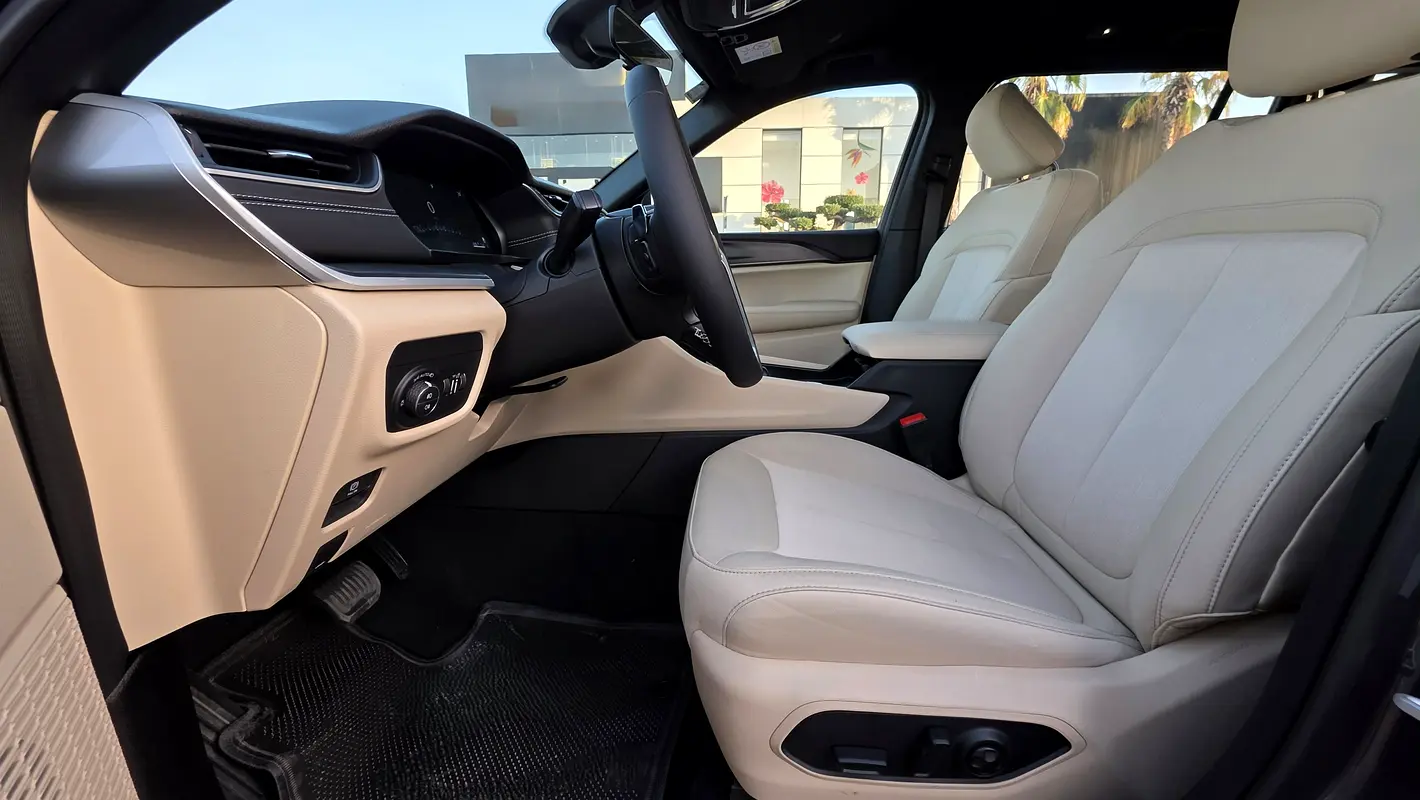 Jeep Grand Cherokee 2025