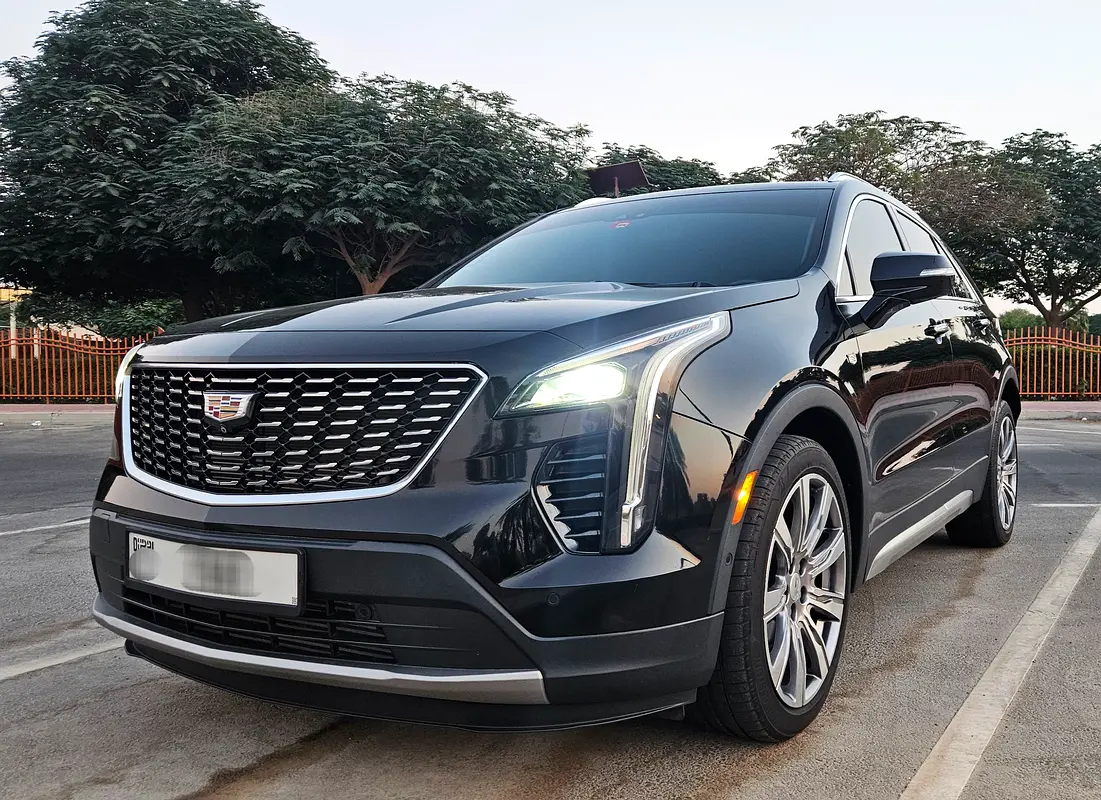 Cadillac XT4 2019 — photo 1 of 8