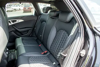 صورة 18 لـ 2014 AUDI RS6