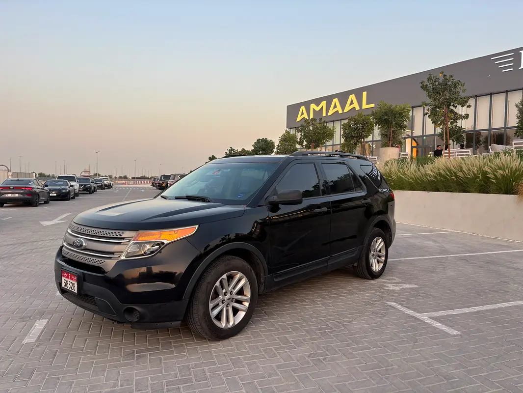 Ford Explorer 2013 — photo 1 of 8