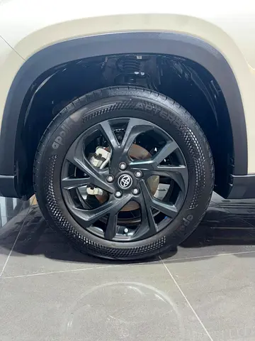 2026 Toyota URBAN CRUISER 照片 18