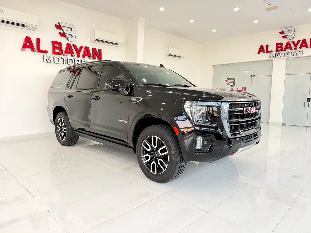 GMC Yukon 2023 — photo 1 of 19