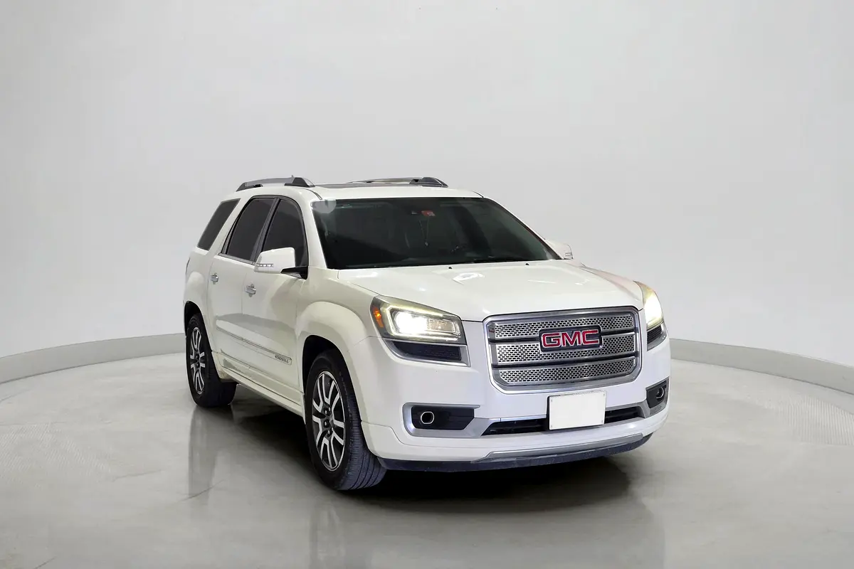 GMC Acadia 2014 — photo 1 of 17