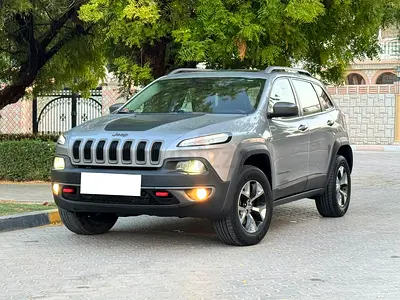 GCC Specs 2015 Jeep Cherokee Trailhawk - Ready for Adventure!