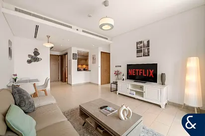Premium 1 Bedroom | Furnished | Vacant