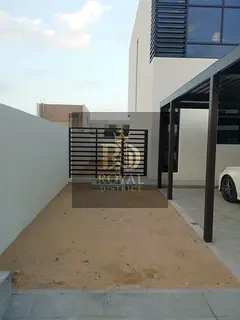 LUXURIOS TOWN HOUSE | FLEXIBLE INSTALLMENT | HIGH ROI | PRIME LOCATION