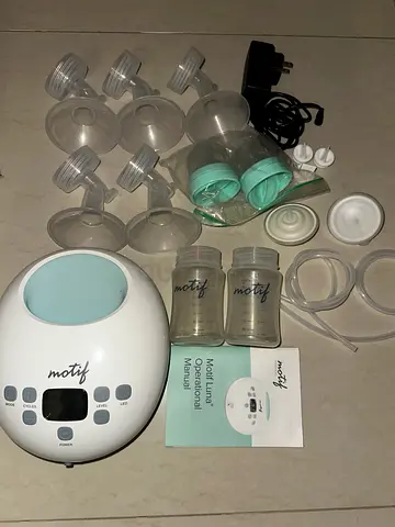 Motif Luna electric breast pump with bottles and accessories (Hospital grade)