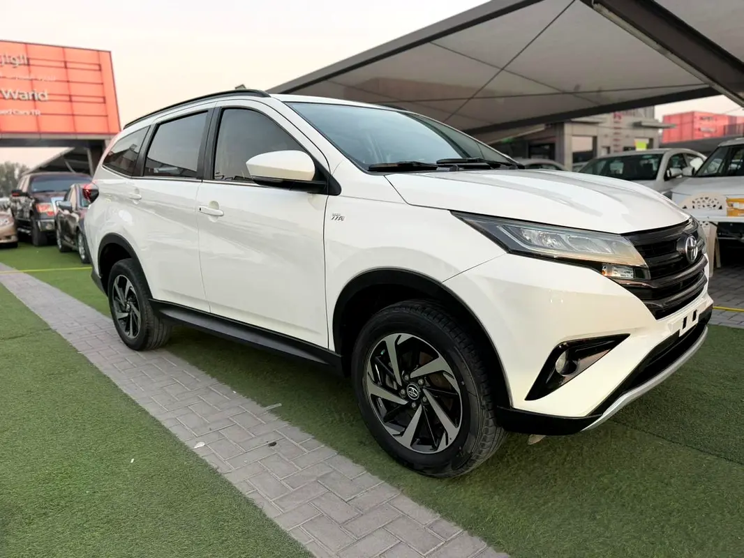 Toyota Rush 2019 — photo 1 of 13
