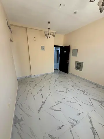 إعلان عربي  شقة مميزة للإيجار السنوي في منطقة مويلح بالشارقة، فرصة رائعة للباحثين عن الراحة والسكن الراقي في واحدة من أكثر المناطق الحيوية والمرغوبة ف