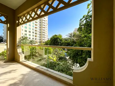 EXCLUSIVE | CLOSE TO MALL | PARK VIEW