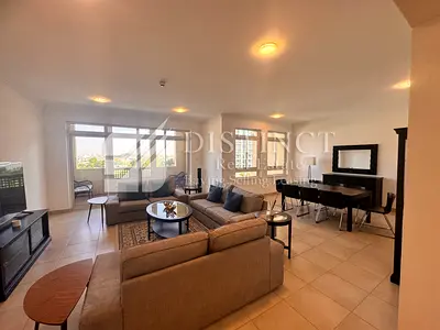 Large North Entrance, Closed Kitchen Unfurnished 3BR+maid, 4 cheques,