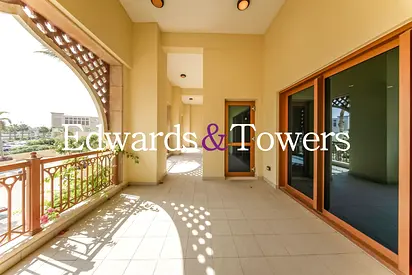 Large Terrace | Ground Floor | Vacant