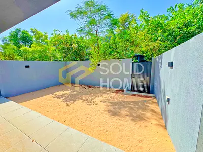Middle TH | Gated Community | Freehold | Can be Mortgage