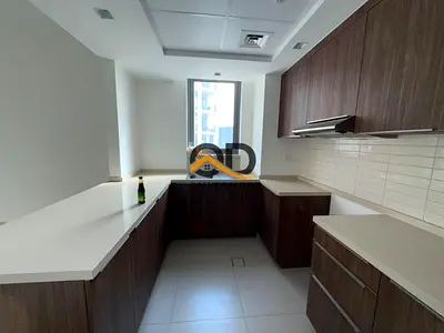 Stunning 1Bed Apartment with Semi Close Kitchen
