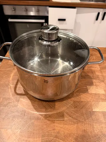 WMF High Casserole Approx 3.7L Diadem Plus Pouring Rim Glass Lid Cromargan Stainles (good condition)