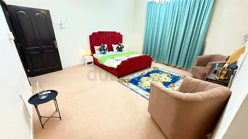 Premium Big Luxury Master Room with Free Covered Parking in a Villa