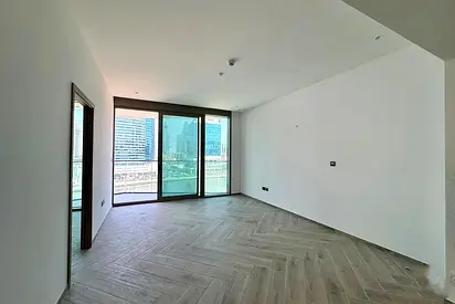 High floor| Peninsula | Prime Location