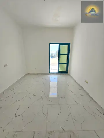RENOVATION ONE BEDROOM HALL APARTMENT AVAILABLE AT ELECTRA STREET WITH BIG BALCONY