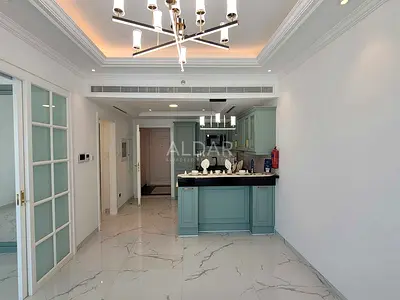 Well Maintained | Open Kitchen | Luxury Amenities