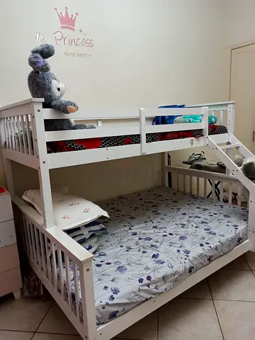 White Wooden Bunk Bed (Twin over Full) with Guard Rails — excellent Condition
