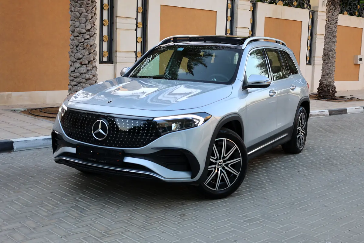 Mercedes-Benz EQB 2025 — photo 1 of 18
