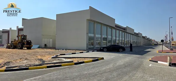 قطعة أرض تجارية زاوية مميزة متاحة للبيع – مثالية للاستثمار أو الاستخدام التجاري.