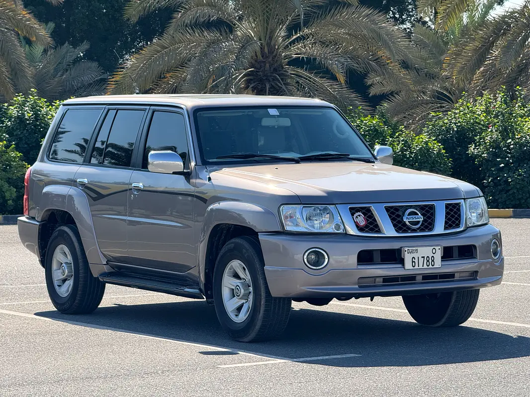 Nissan Patrol Safari 2008 — photo 1 of 6