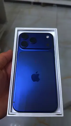 Apple iPhone 17 pro max (Blue) - excellent Condition, Comes in Box