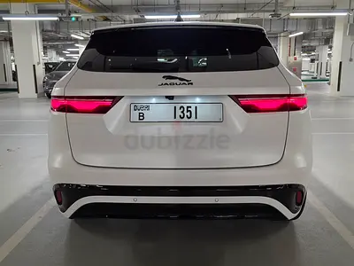 Agency WARRANTY + SERVICE Contract + Low kms Matt White Special order R dynamic SE Jaguar F pace