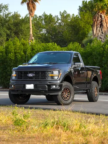 2025 Ford F-150 XLT - GCC Specs -  warranty and service contract