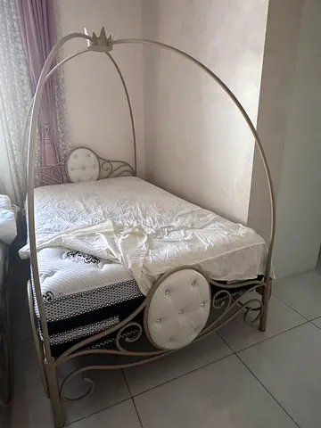 Kids bed Metal canopy single bed frame with decorative headboard and footboard