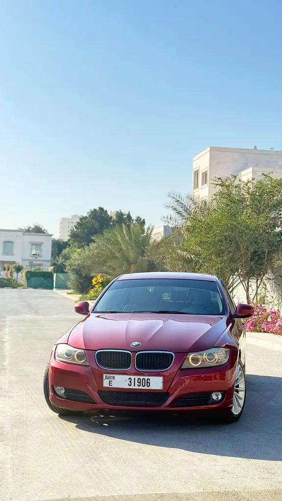BMW 3-Series 2012 — photo 1 of 5