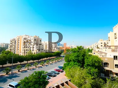 VACANT | NEAR TO COMMUNITY | DUOBLE TERRACE | CLOSED KICHEN