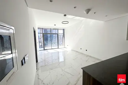 Equipped Kitchen | High Floor | Vacant
