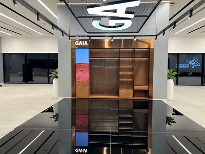 Accessories display