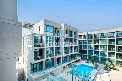 Furnished Studio | High Floor | Ready to Move In